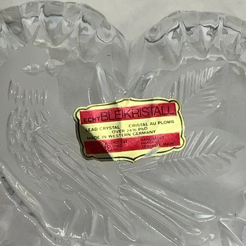 Vtg ECHT BLEIKRISTALL Lead Crystal Heart Shape‎ Bird Etched Candy Dish Germany